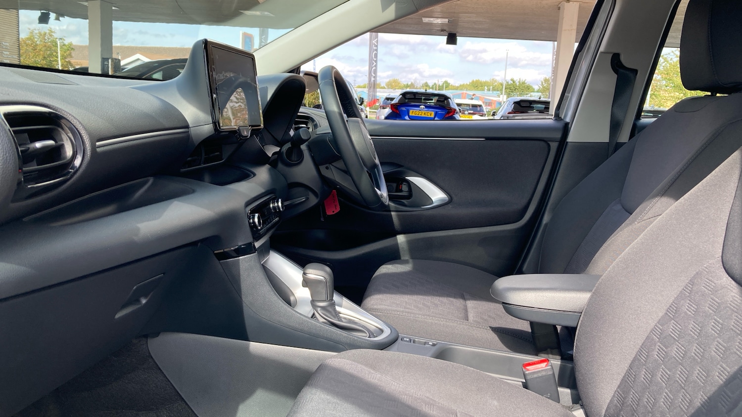 Used Toyota Yaris 2024 for sale - 75962286: Photo 10