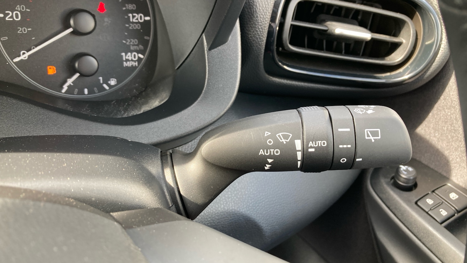 Used Toyota Yaris 2024 for sale - 75962286: Photo 48