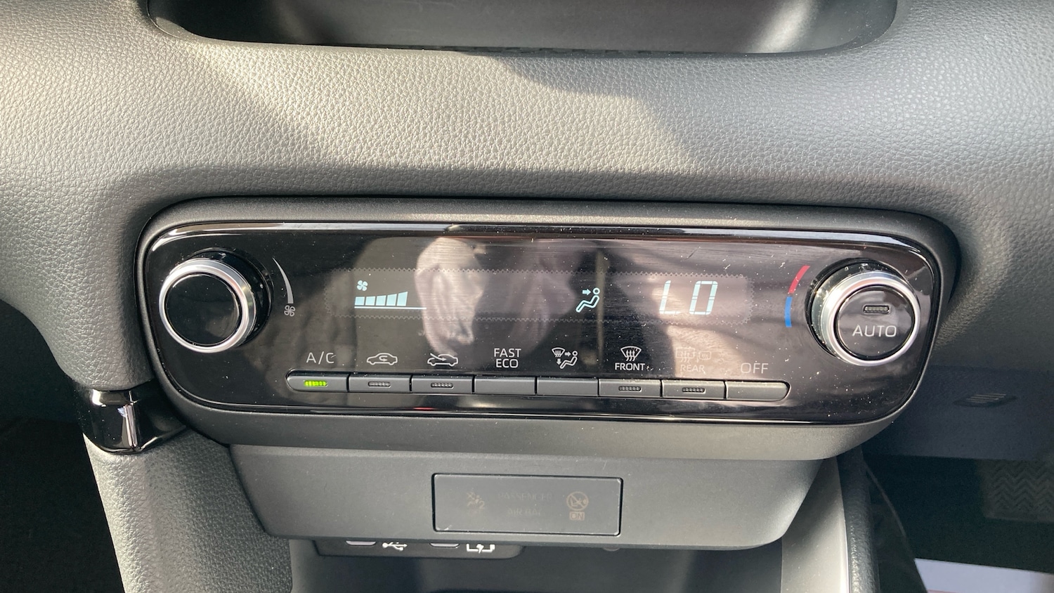 Used Toyota Yaris 2024 for sale - 75962286: Photo 49