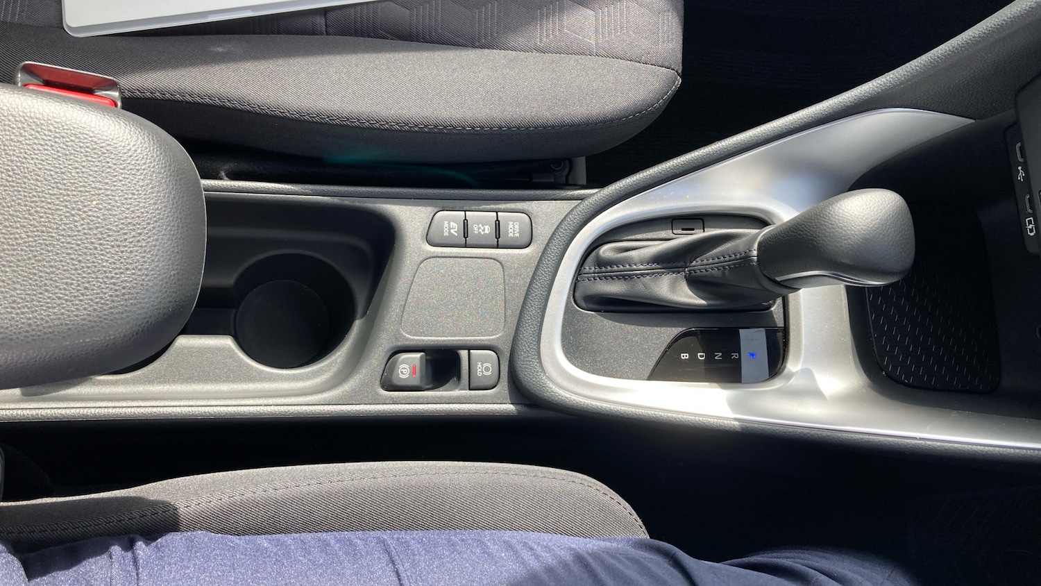 Used Toyota Yaris 2024 for sale - 75962286: Photo 51