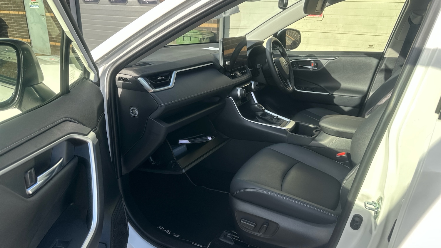 Used Toyota RAV4 2023 for sale - 76426272: Photo 10