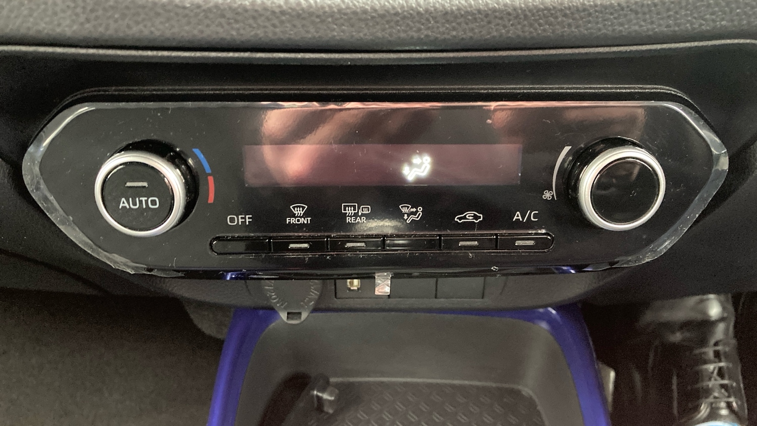 Used Toyota Aygo X 2022 for sale - 77332213: Photo 32