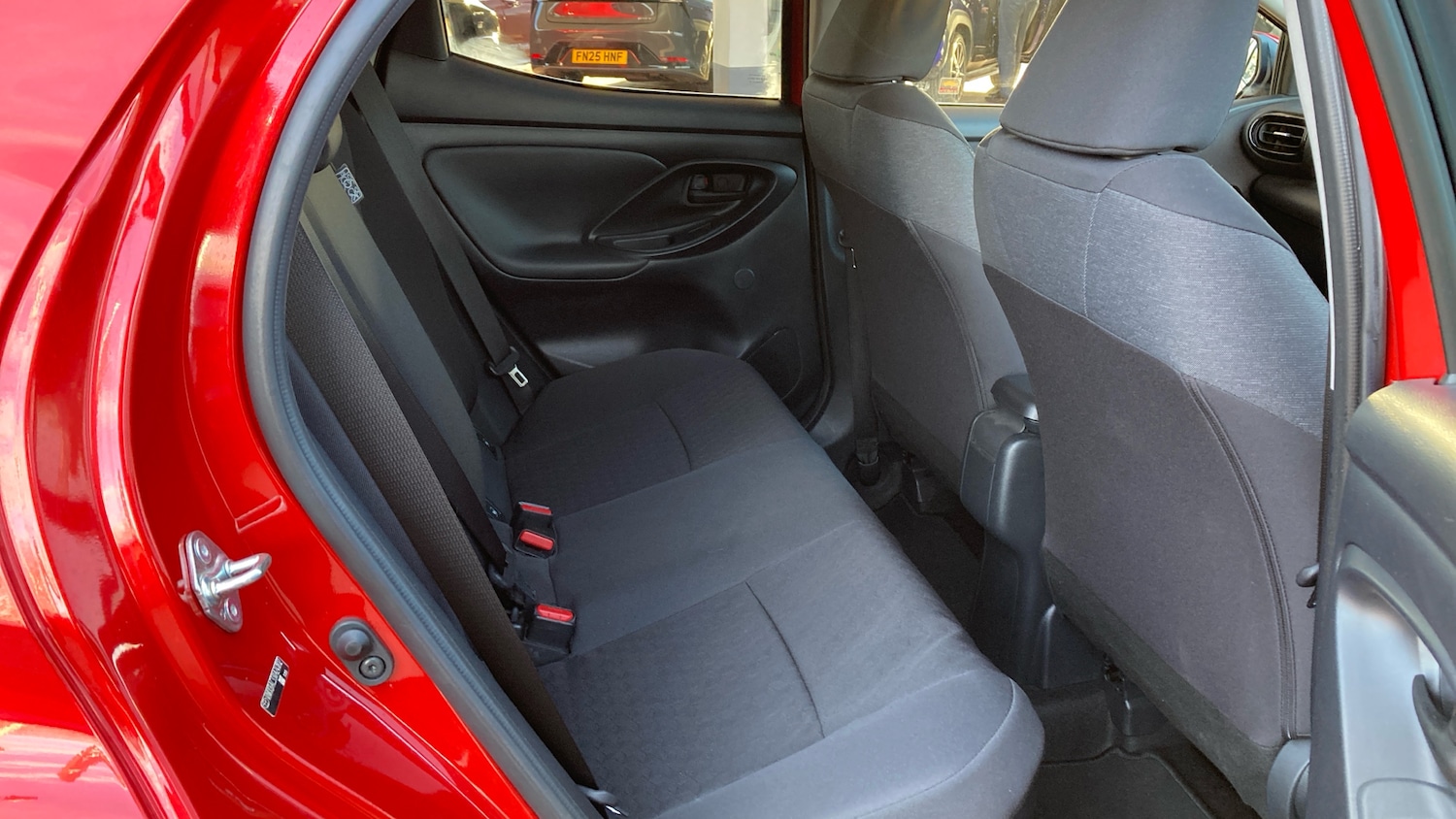 Used Toyota Yaris 2022 for sale - 76614672: Photo 12