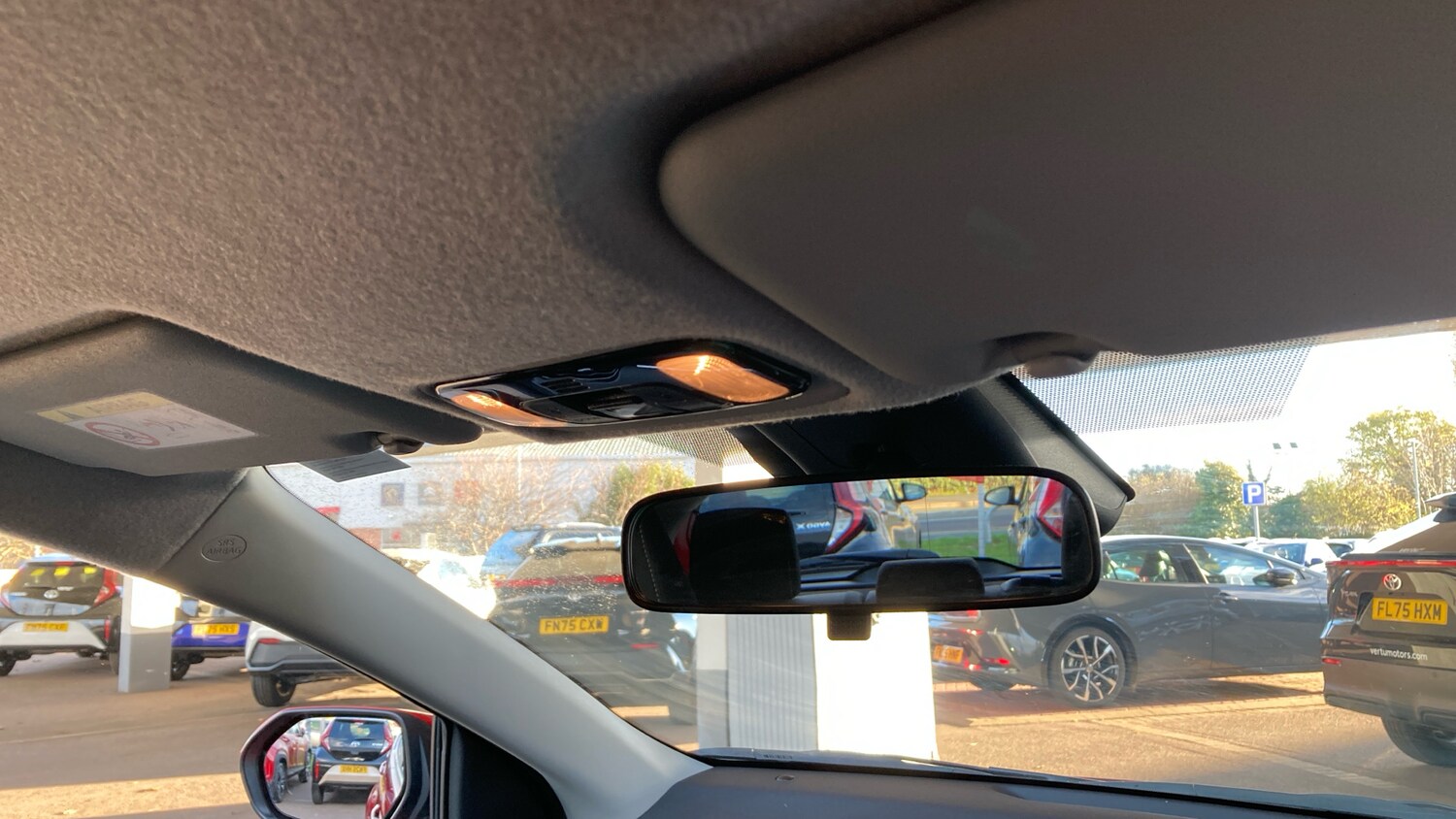 Used Toyota Yaris 2022 for sale - 76614672: Photo 31