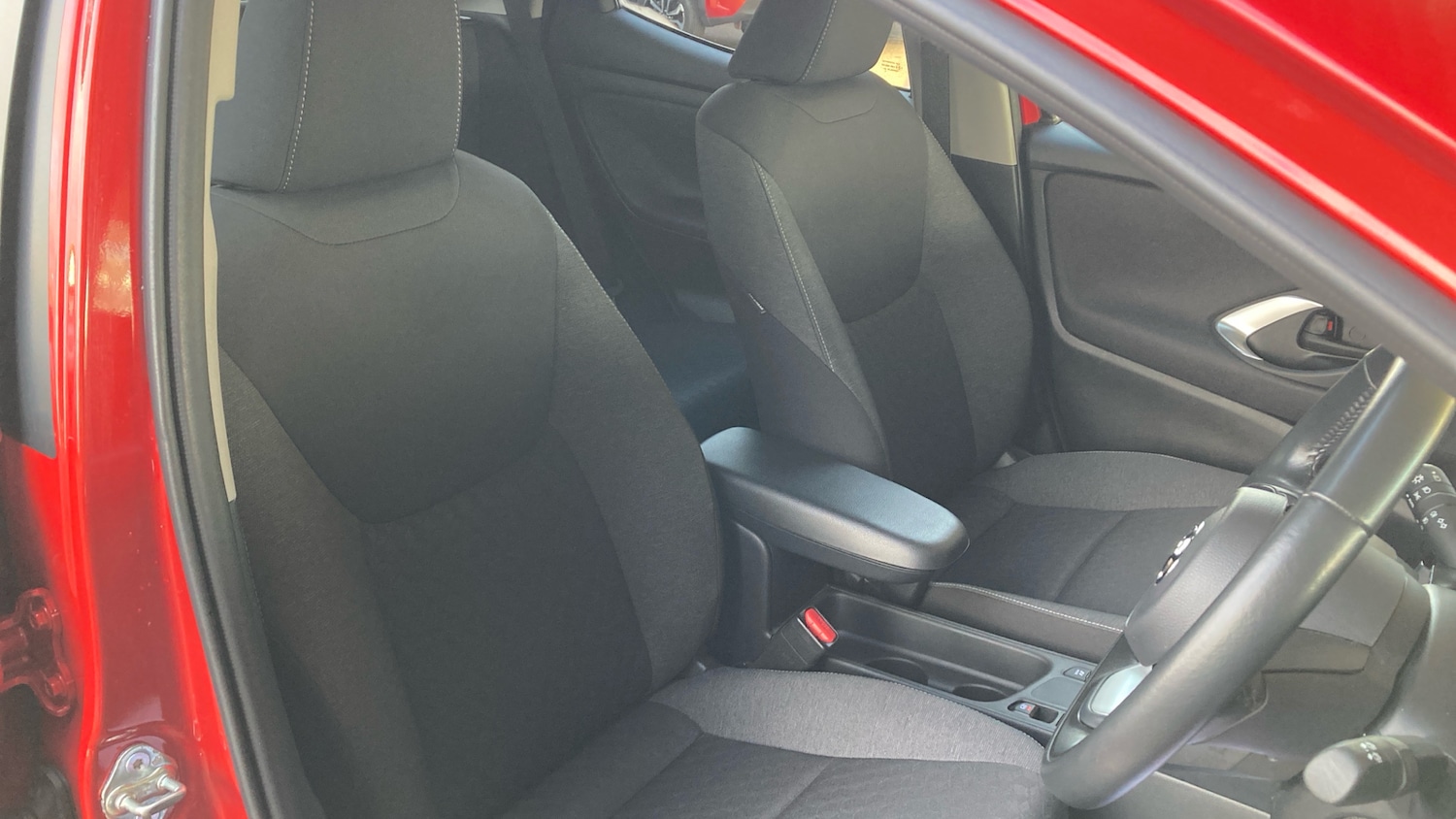 Used Toyota Yaris 2022 for sale - 76614672: Photo 34