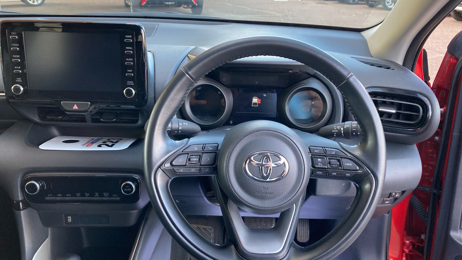 Used Toyota Yaris 2022 for sale - 76614672: Photo 8