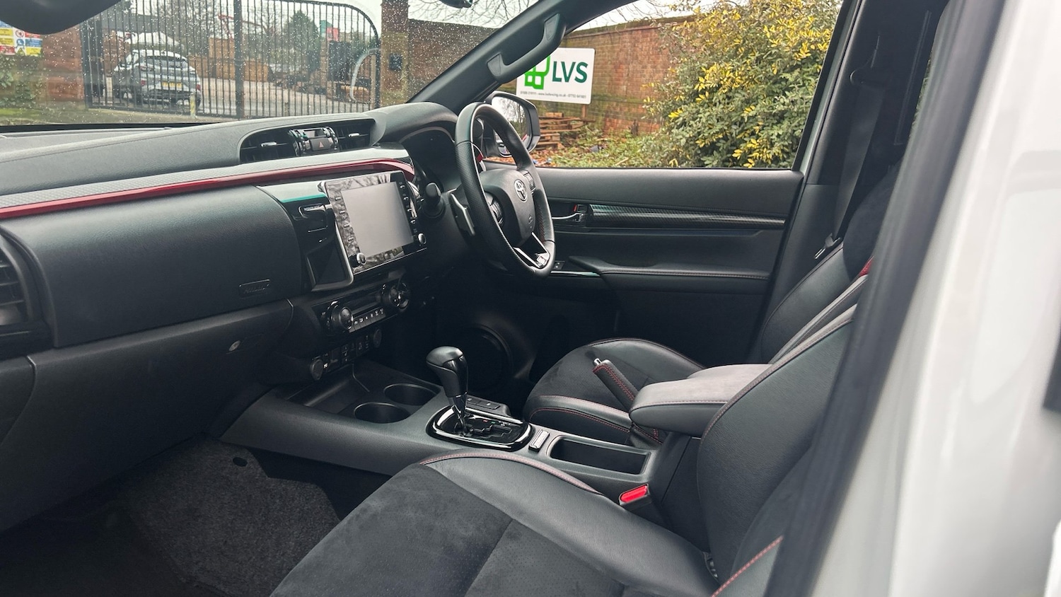 Used Toyota Hilux 2022 for sale - 77208848: Photo 10