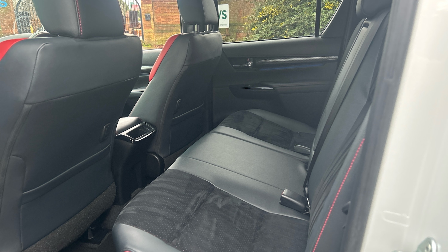 Used Toyota Hilux 2022 for sale - 77208848: Photo 13