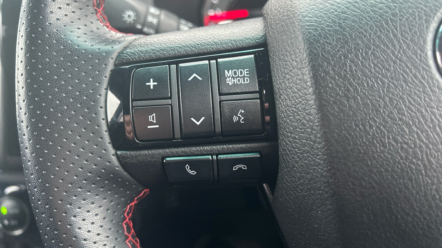 Used Toyota Hilux 2022 for sale - 77208848: Photo 36