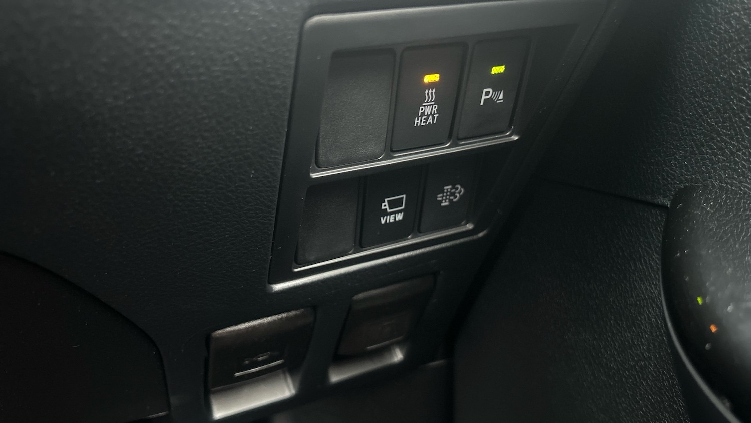 Used Toyota Hilux 2022 for sale - 77208848: Photo 42