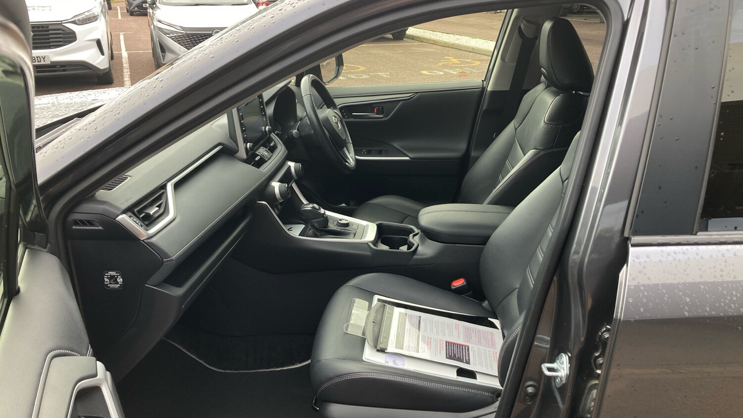 Used Toyota RAV4 2021 for sale - 76302910: Photo 10