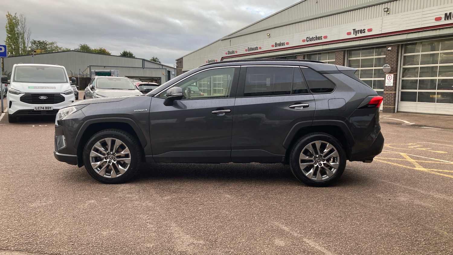 Used Toyota RAV4 2021 for sale - 76302910: Photo 17