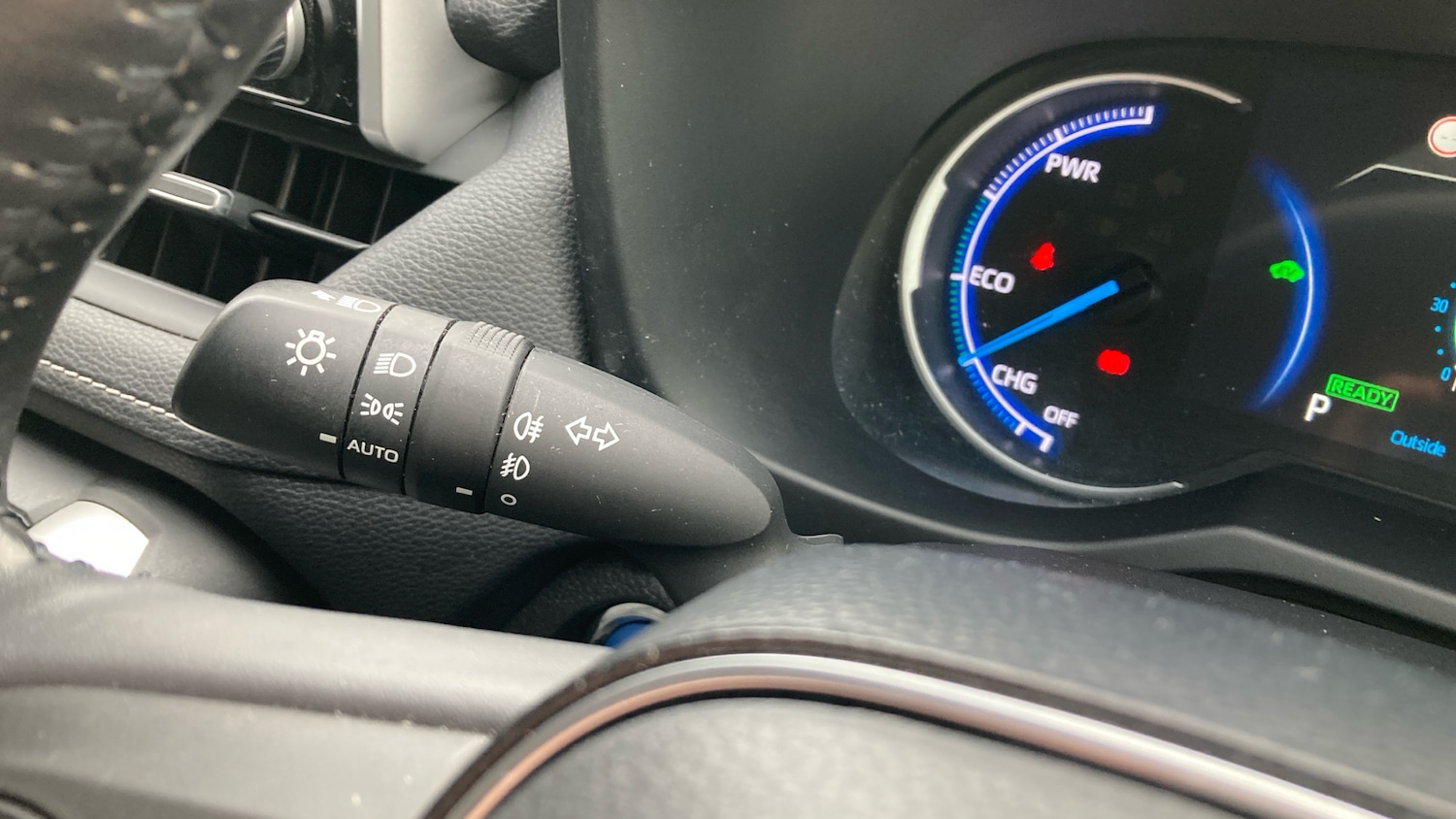 Used Toyota RAV4 2021 for sale - 76302910: Photo 28