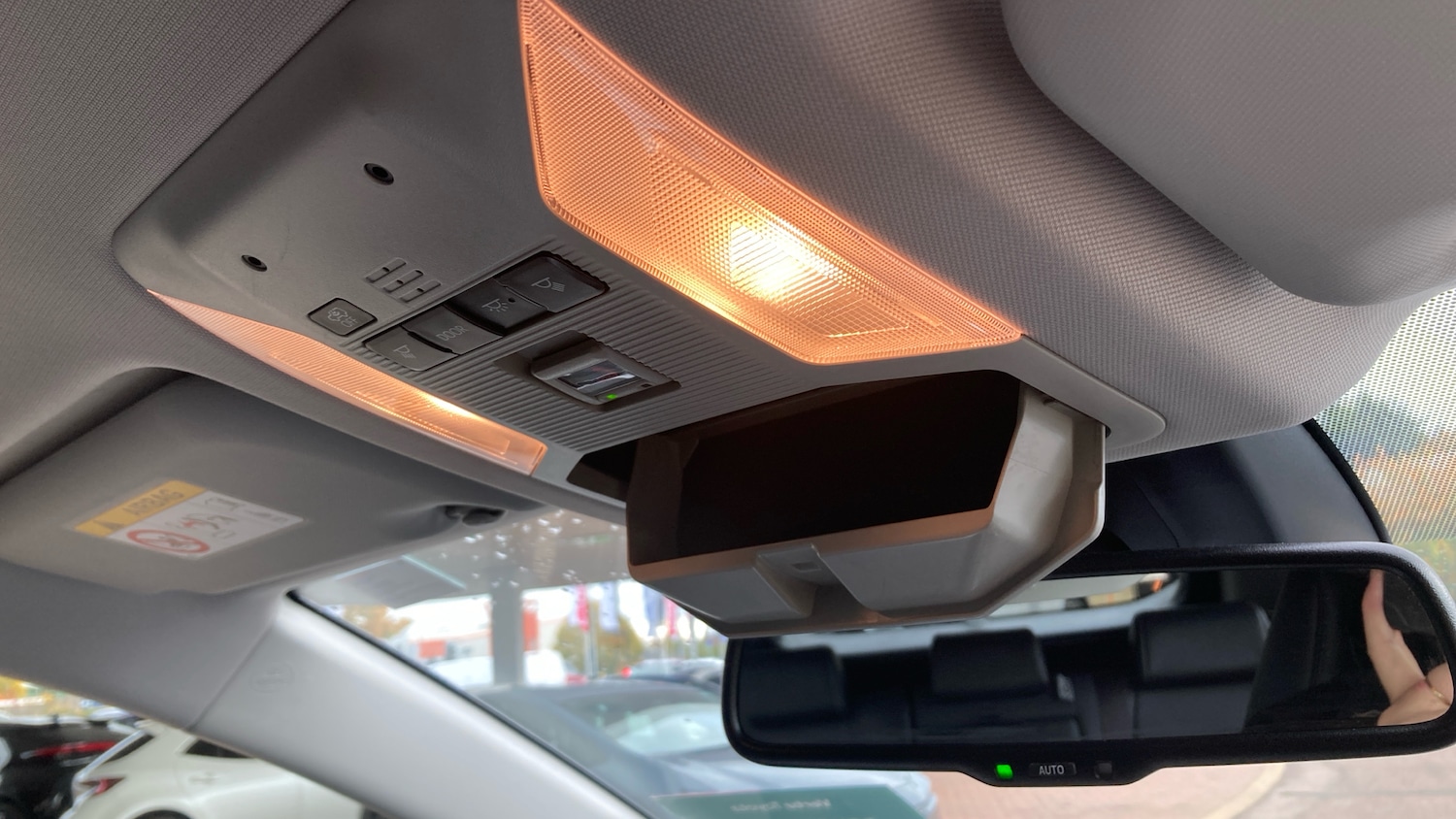 Used Toyota RAV4 2021 for sale - 76302910: Photo 32