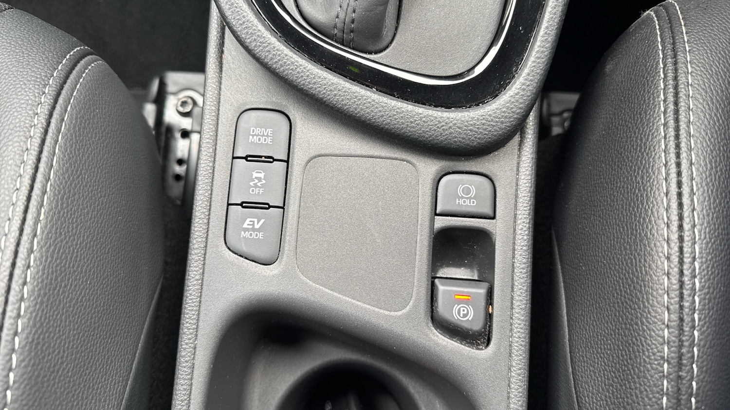 Used Toyota Yaris 2024 for sale - 77023355: Photo 23