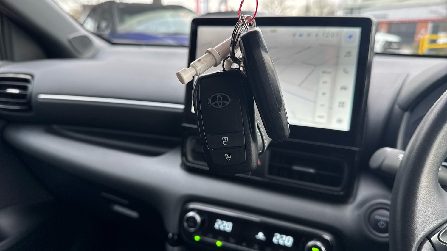 Used Toyota Yaris 2024 for sale - 77023355: Photo 24