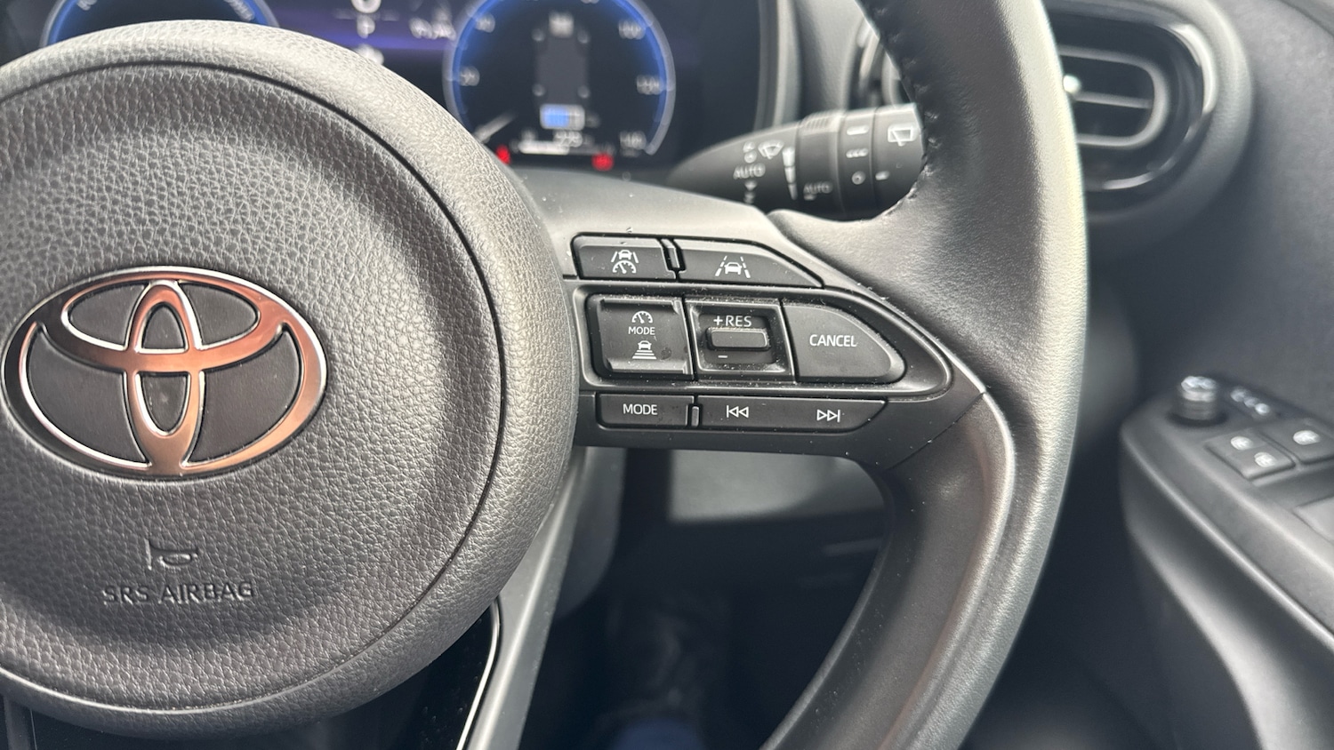 Used Toyota Yaris 2024 for sale - 77023355: Photo 26