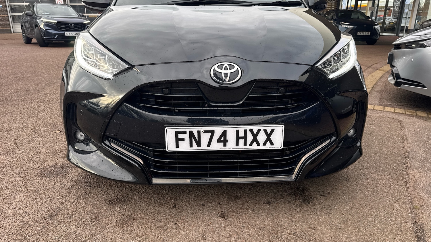 Used Toyota Yaris 2024 for sale - 77023355: Photo 32