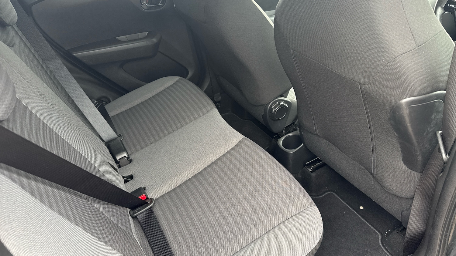 Used Toyota AYGO 2019 for sale - 76531341: Photo 12