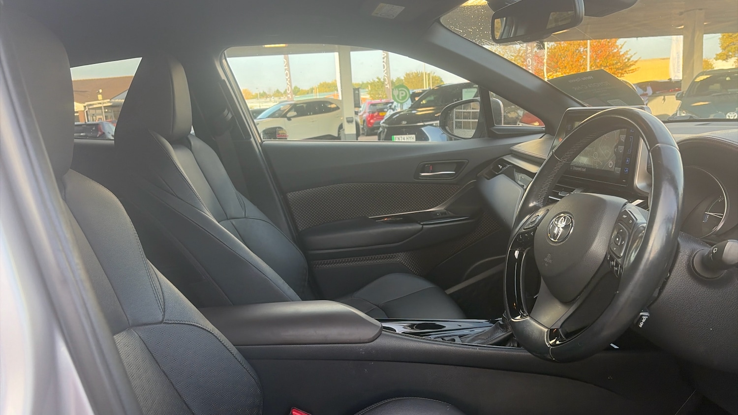Used Toyota C-HR 2018 for sale - 76302915: Photo 11