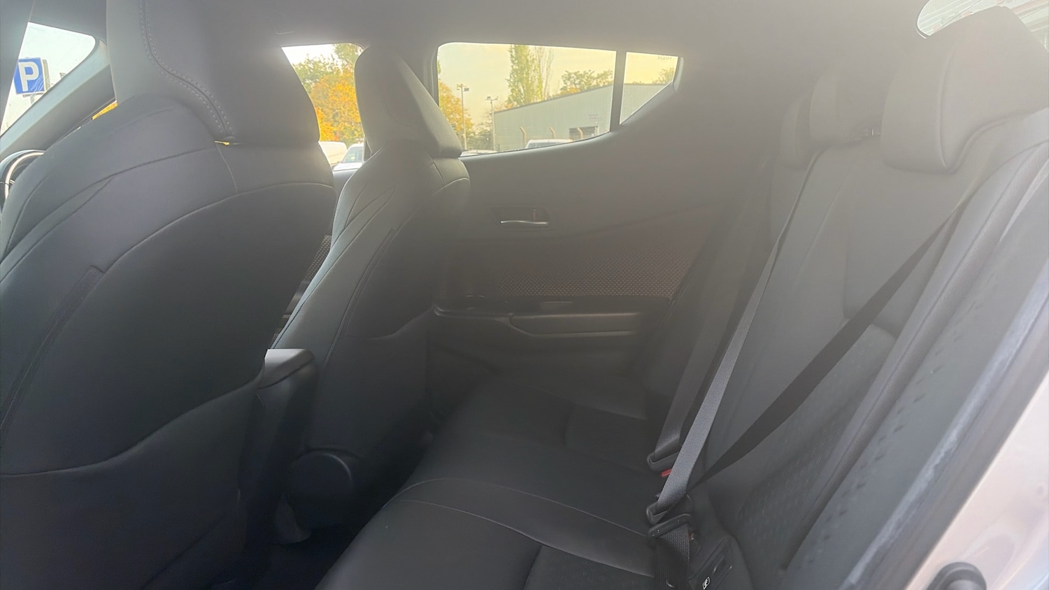 Used Toyota C-HR 2018 for sale - 76302915: Photo 13