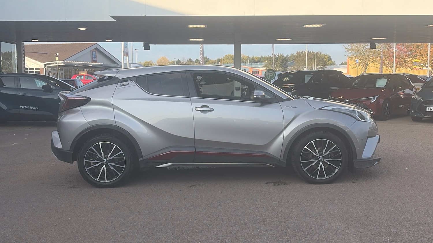 Used Toyota C-HR 2018 for sale - 76302915: Photo 16