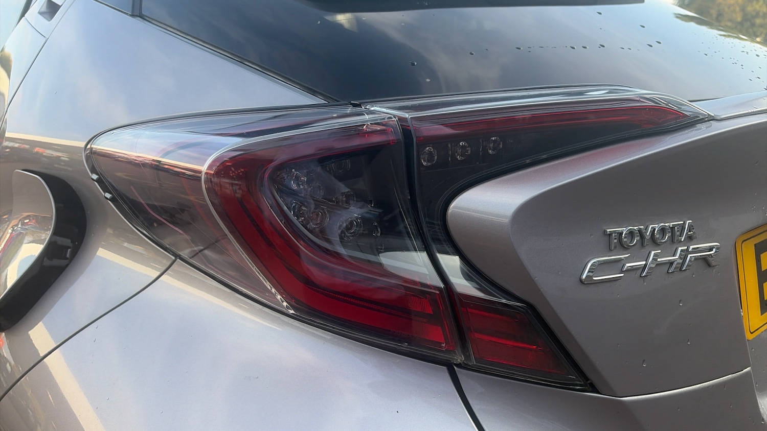 Used Toyota C-HR 2018 for sale - 76302915: Photo 24