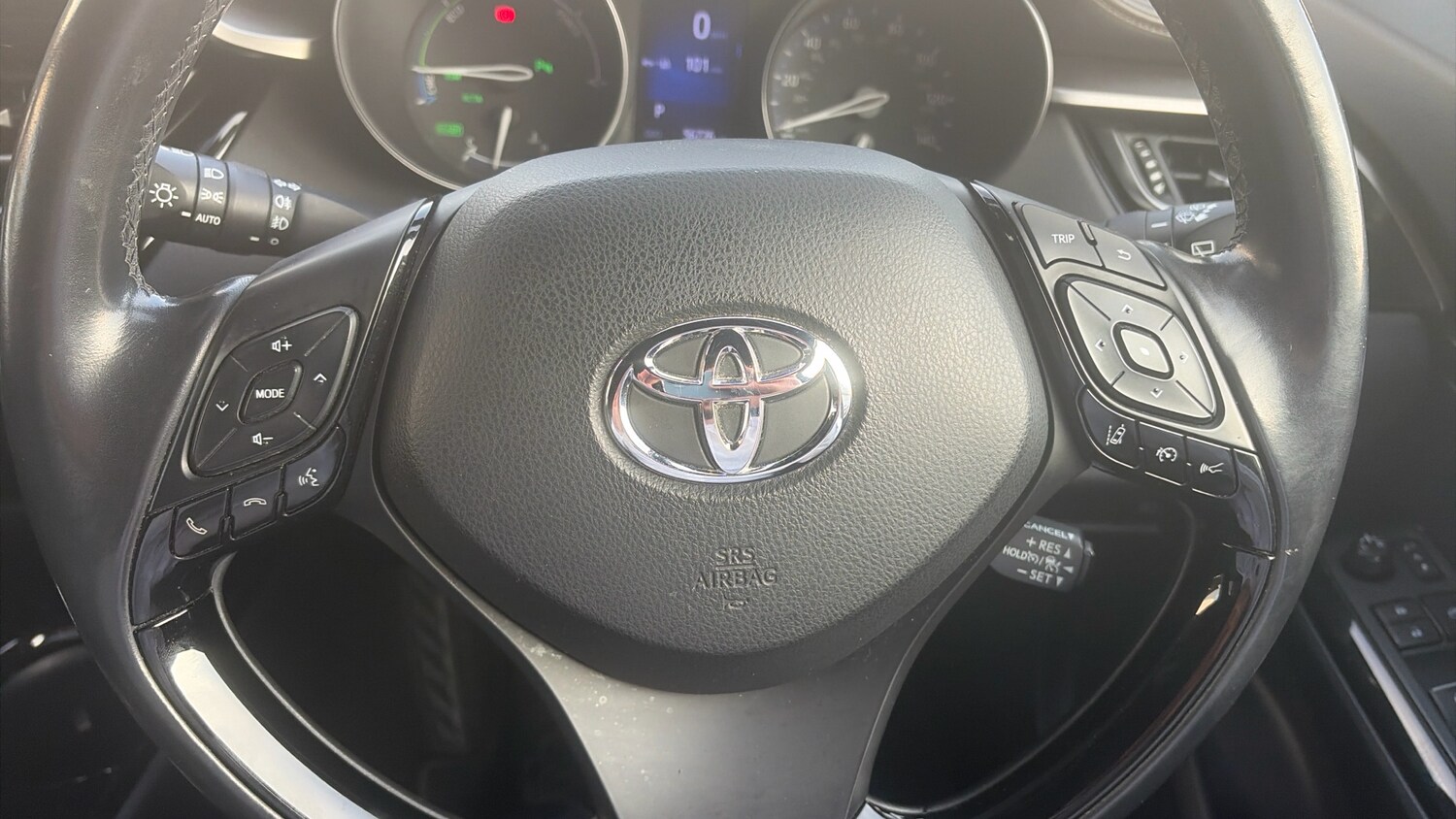 Used Toyota C-HR 2018 for sale - 76302915: Photo 48