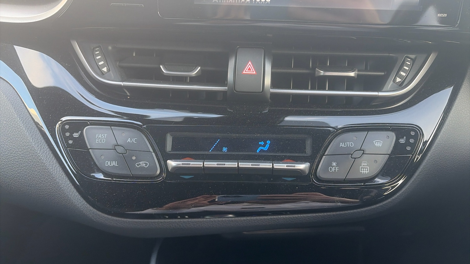 Used Toyota C-HR 2018 for sale - 76302915: Photo 49