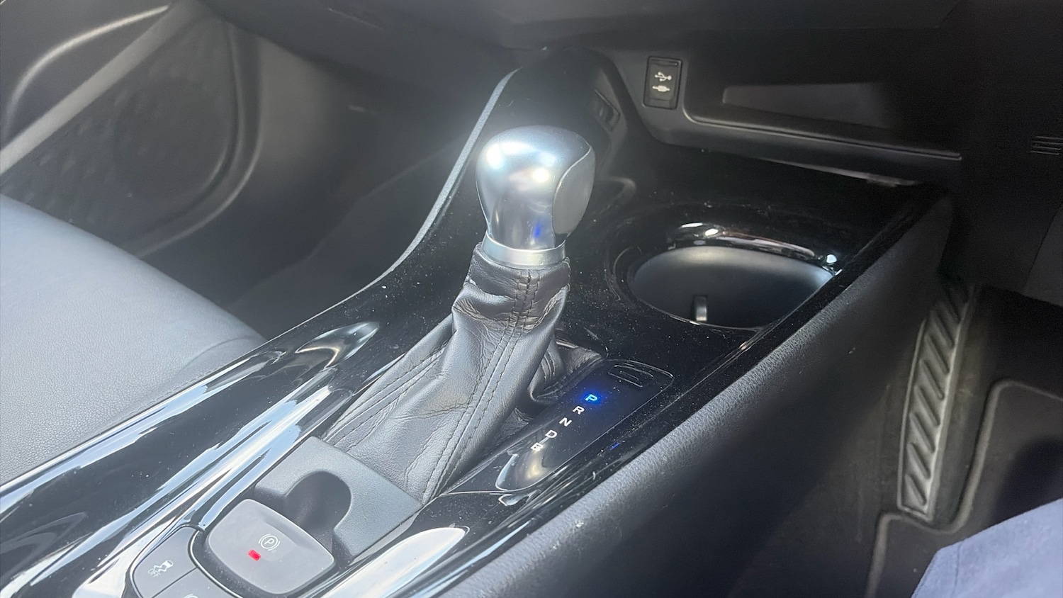 Used Toyota C-HR 2018 for sale - 76302915: Photo 50