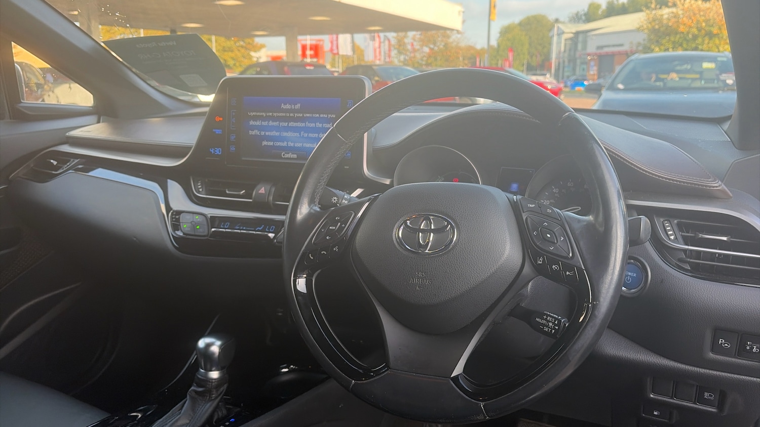Used Toyota C-HR 2018 for sale - 76302915: Photo 6