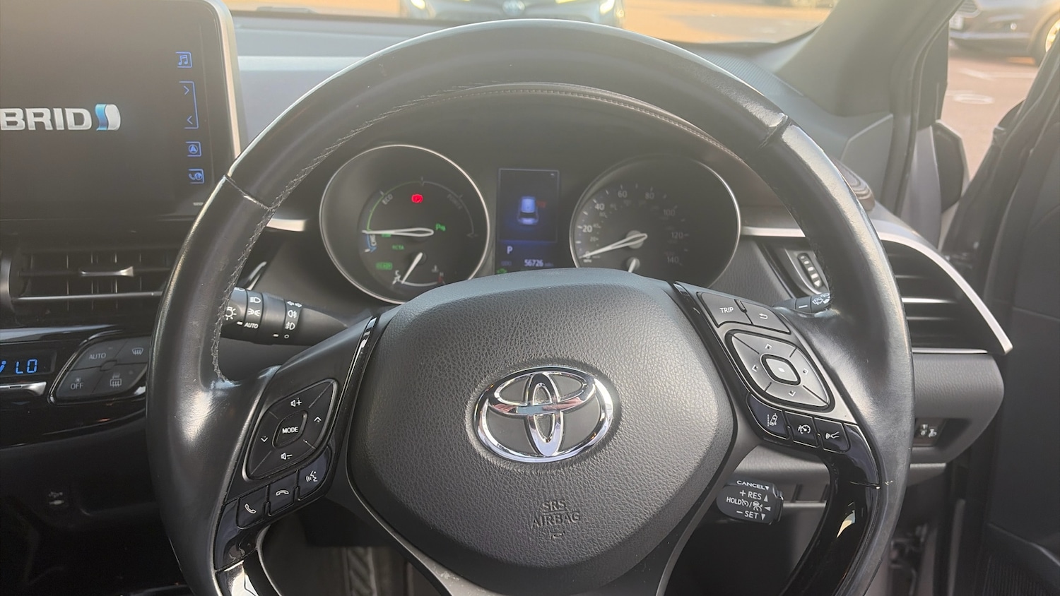 Used Toyota C-HR 2018 for sale - 76302915: Photo 8
