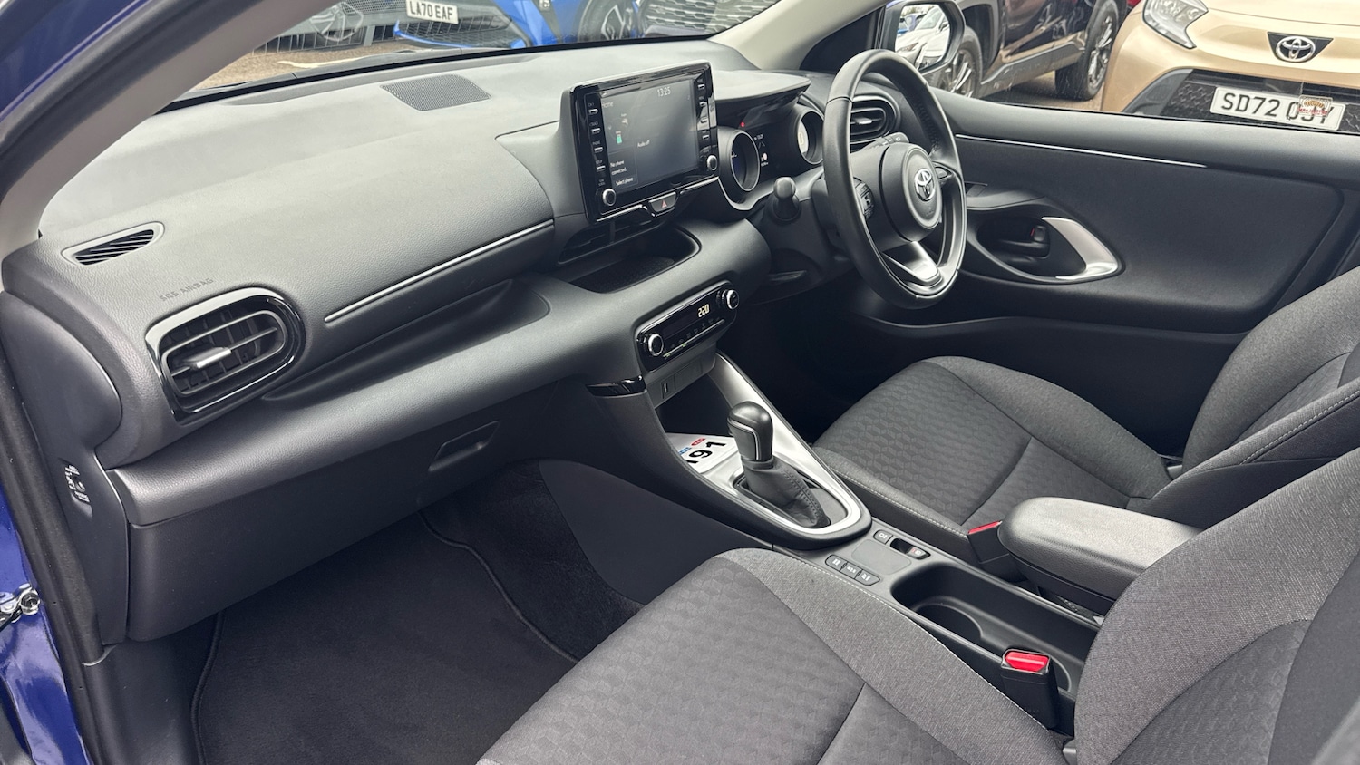 Used Toyota Yaris 2022 for sale - 76477128: Photo 10