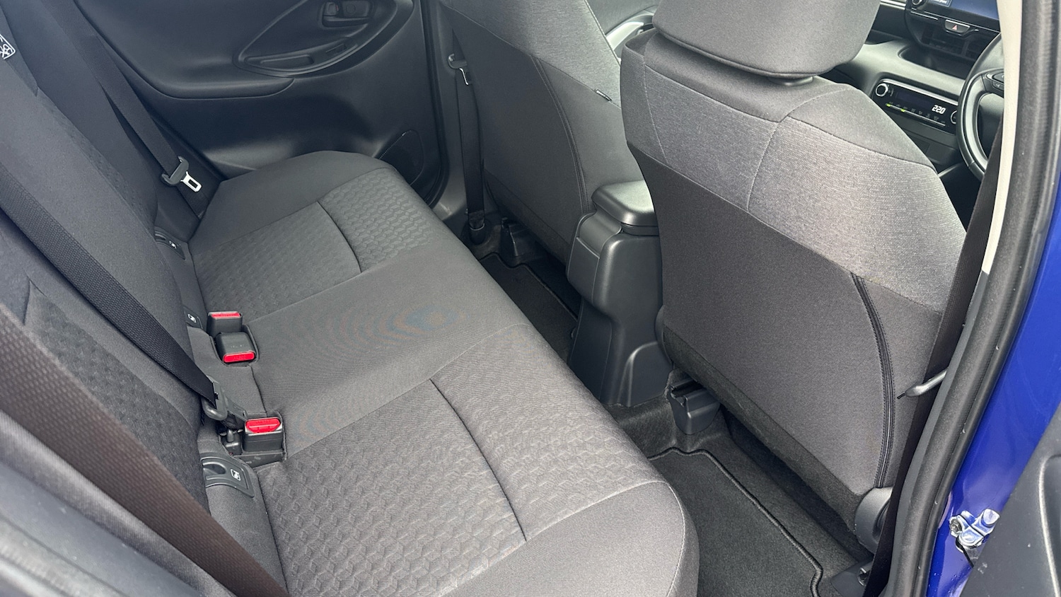 Used Toyota Yaris 2022 for sale - 76477128: Photo 12