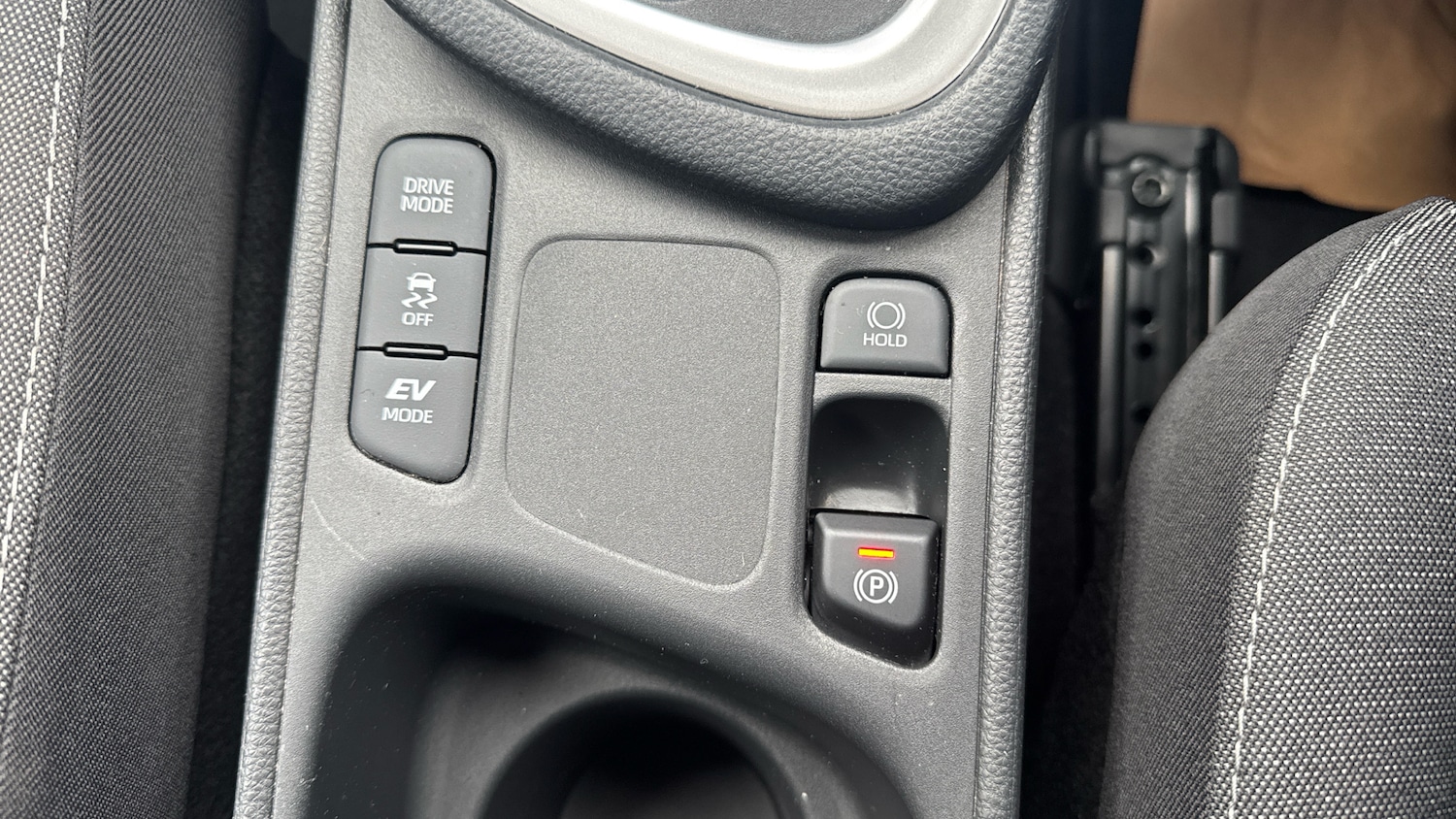 Used Toyota Yaris 2022 for sale - 76477128: Photo 30