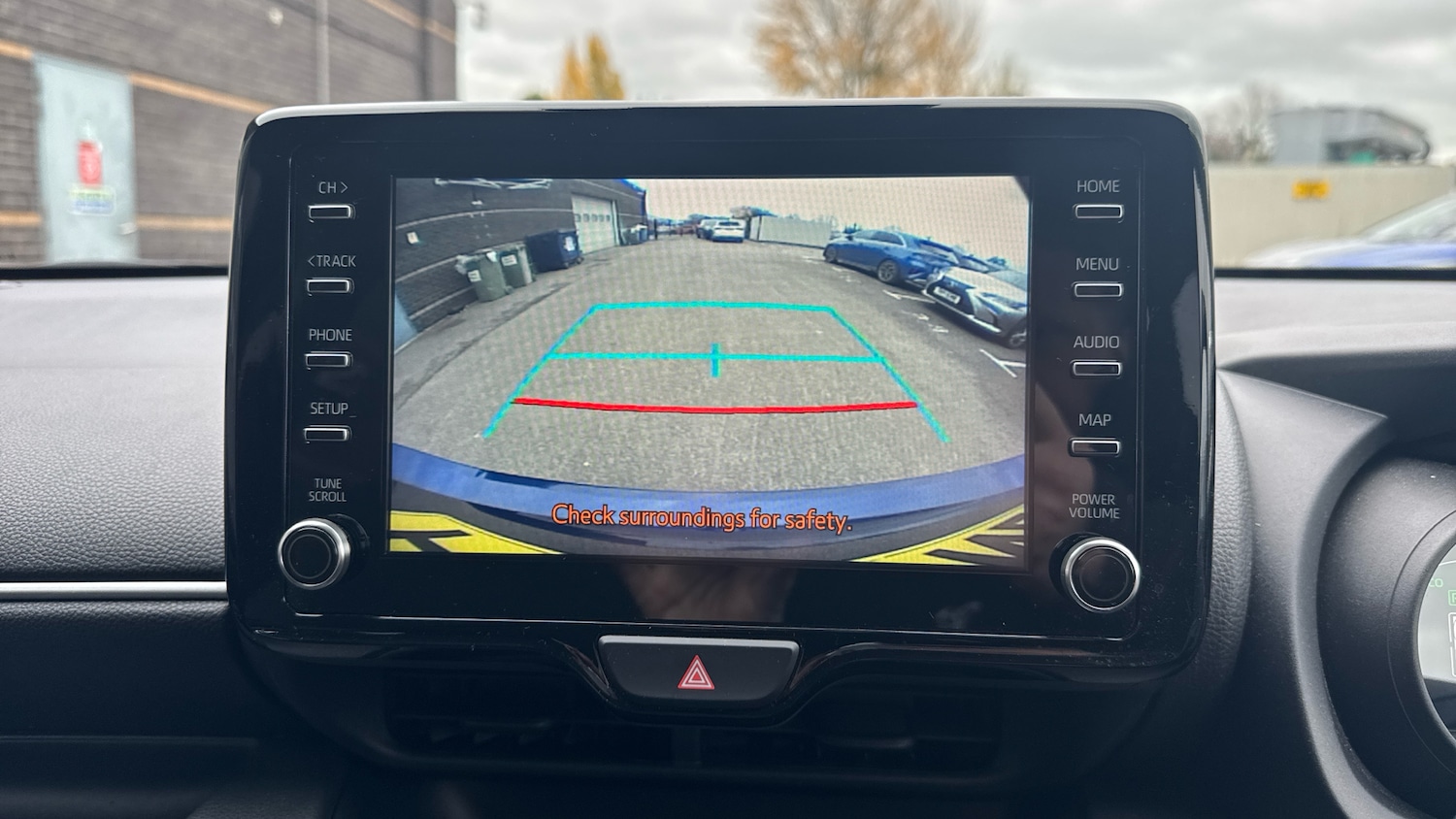 Used Toyota Yaris 2022 for sale - 76477128: Photo 7