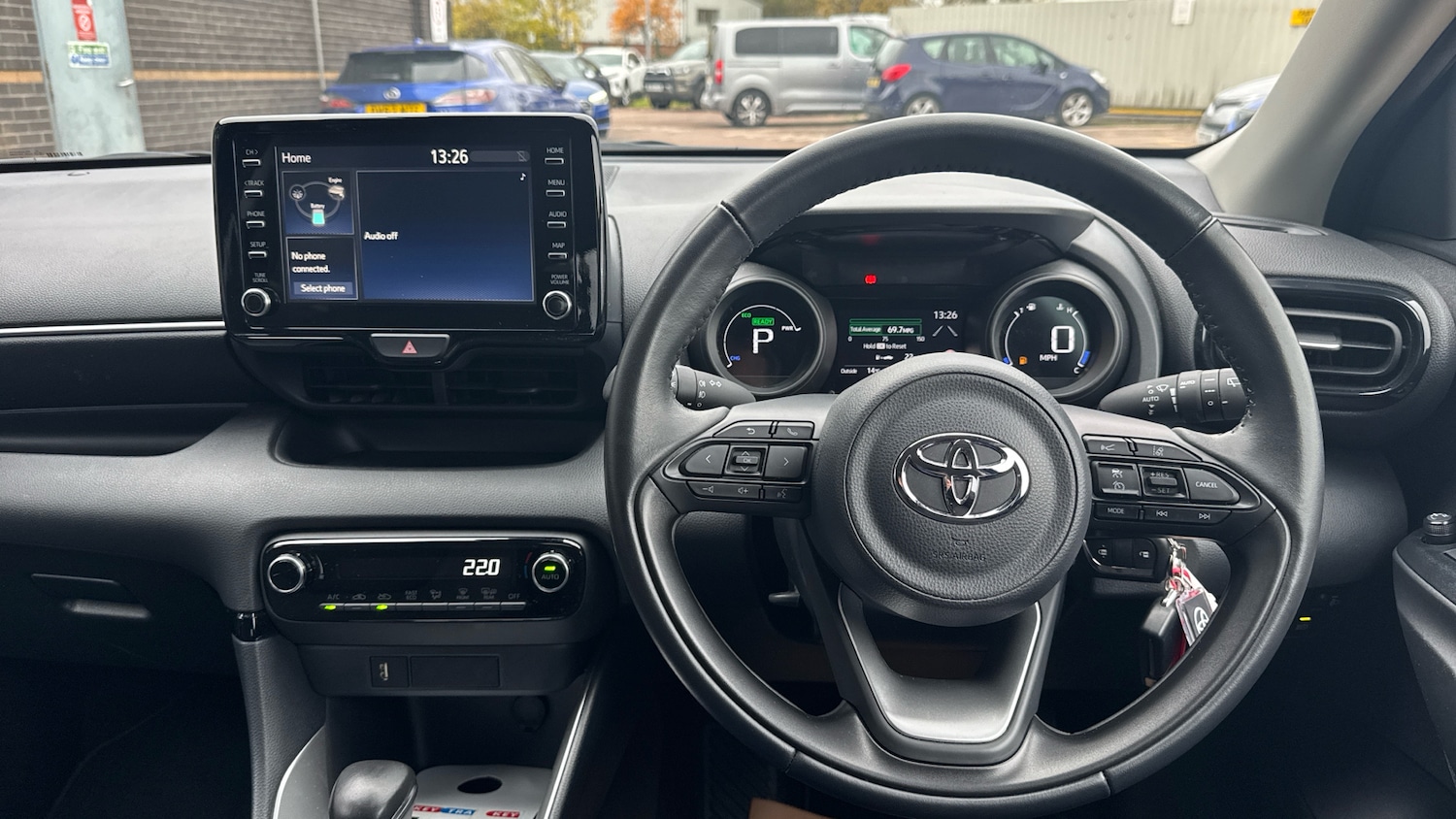 Used Toyota Yaris 2022 for sale - 76477128: Photo 8