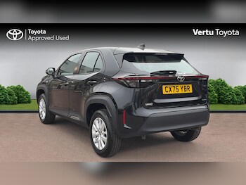 Used Toyota Yaris Cross 2025 for sale - 77370506: Photo