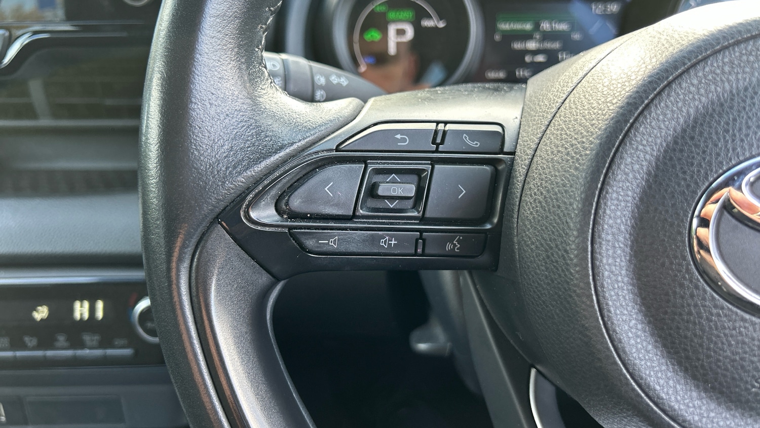 Used Toyota Yaris 2022 for sale - 76366884: Photo 31
