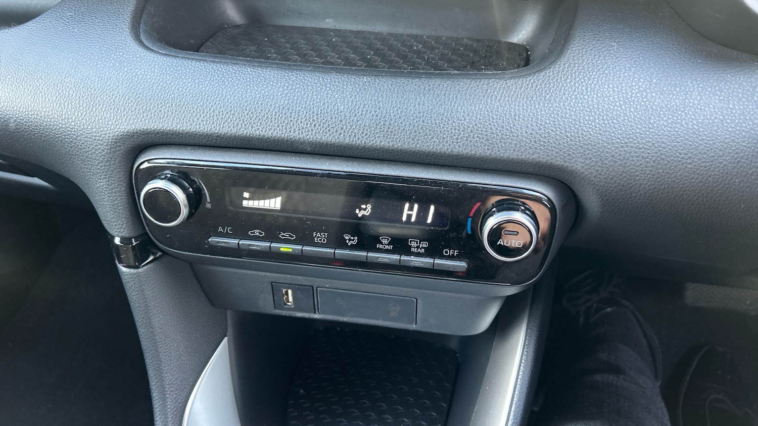Used Toyota Yaris 2022 for sale - 76366884: Photo 37