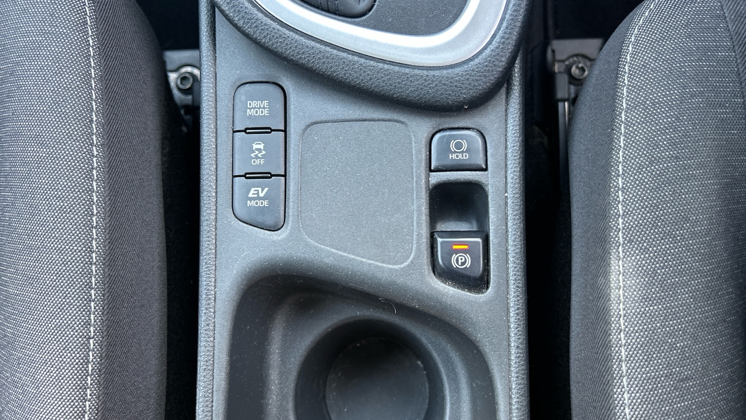 Used Toyota Yaris 2022 for sale - 76366884: Photo 38