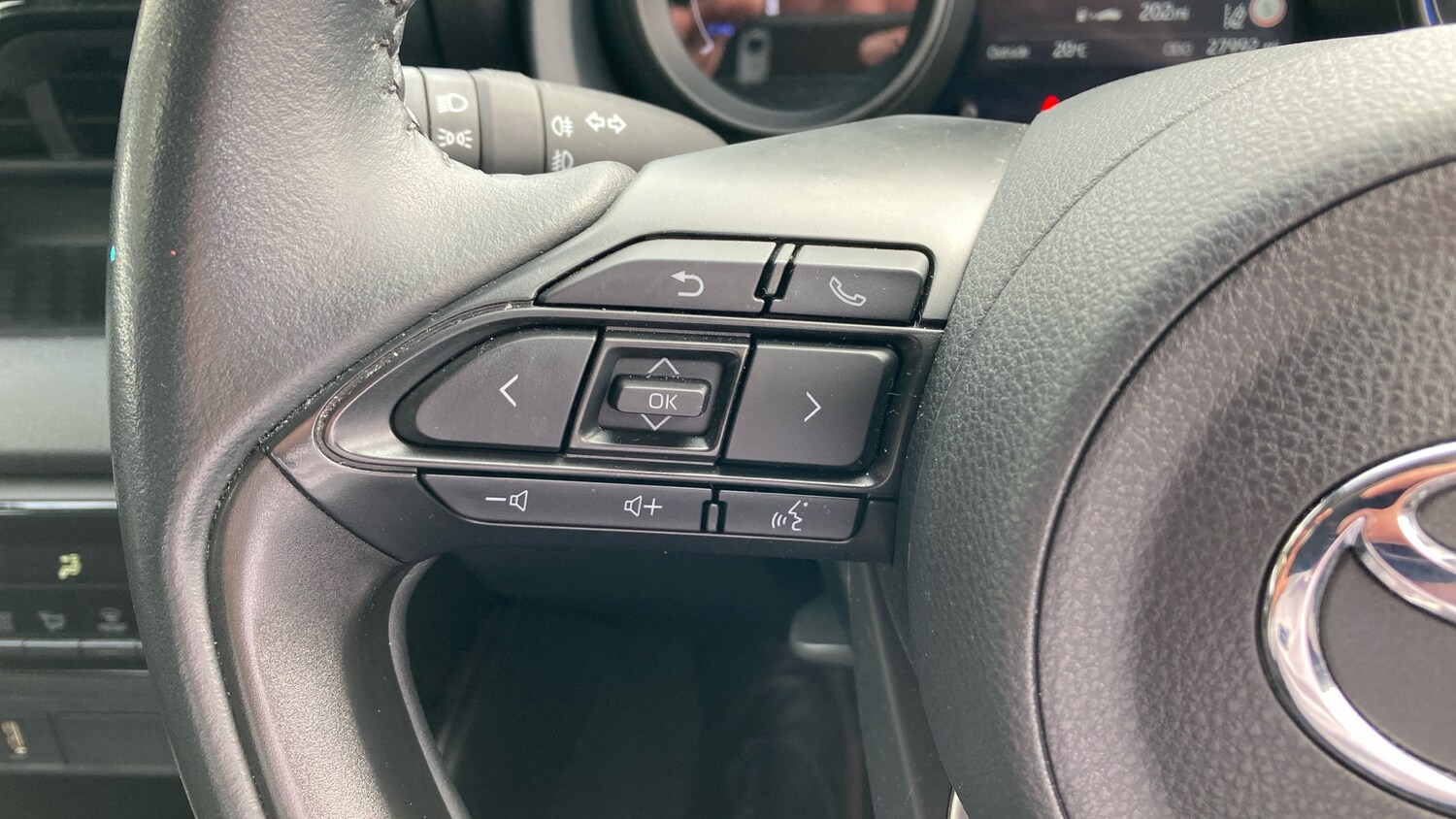 Used Toyota Yaris 2022 for sale - 76091366: Photo 47
