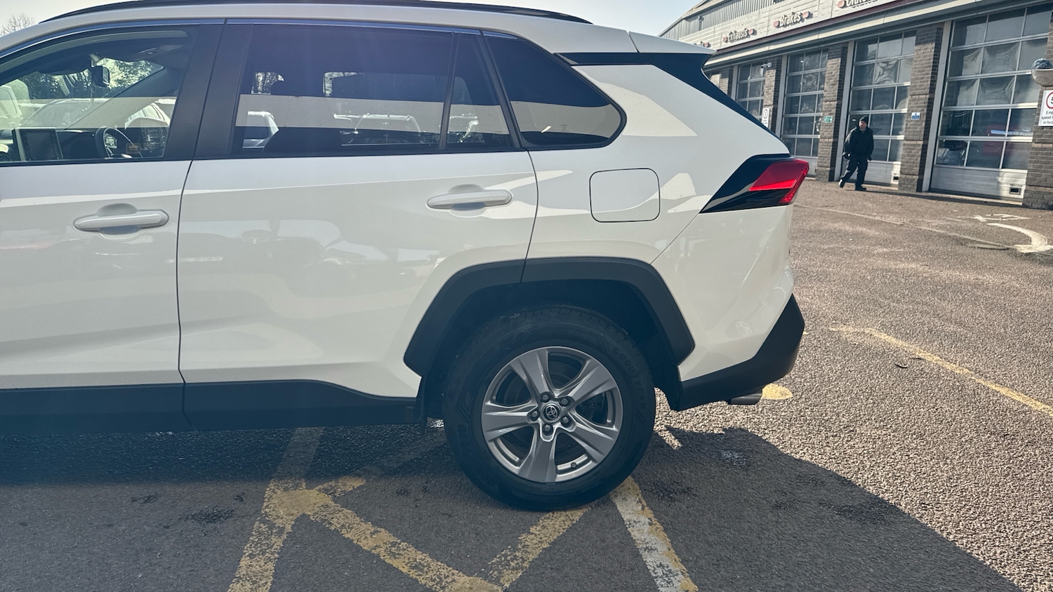 Used Toyota RAV4 2022 for sale - 76640769: Photo 33