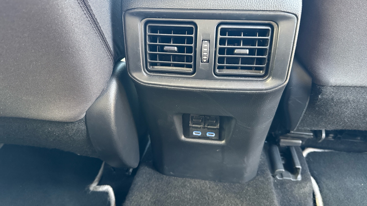 Used Toyota RAV4 2022 for sale - 76640769: Photo 38