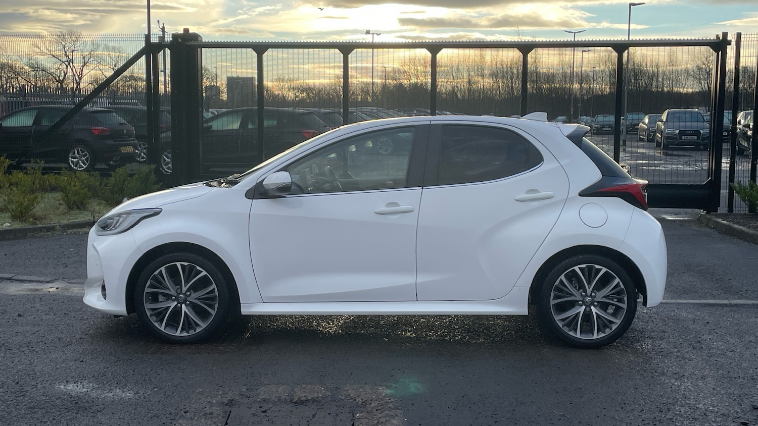 Used Toyota Yaris 2022 for sale - 78152851: Photo 17