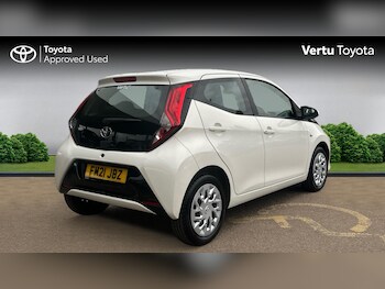 Used Toyota AYGO 2021 for sale - 76477136: Photo