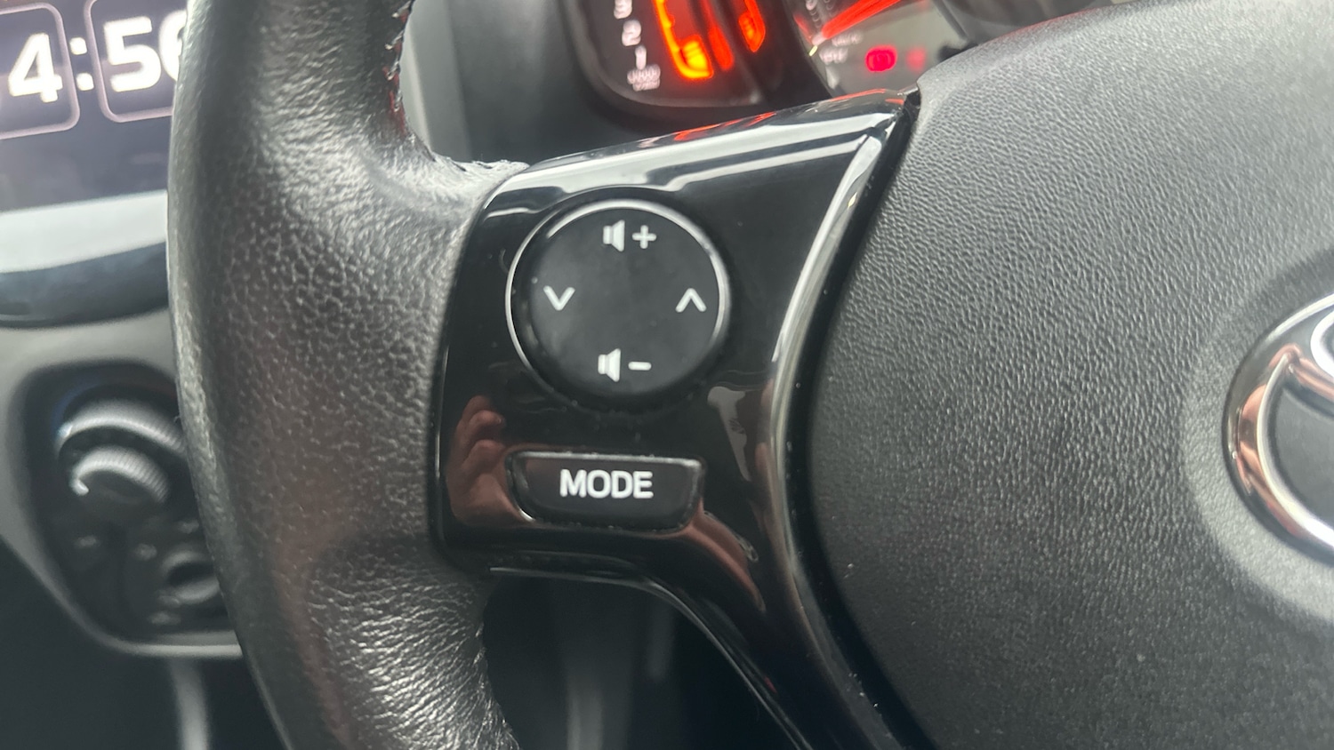 Used Toyota AYGO 2021 for sale - 76477136: Photo 30