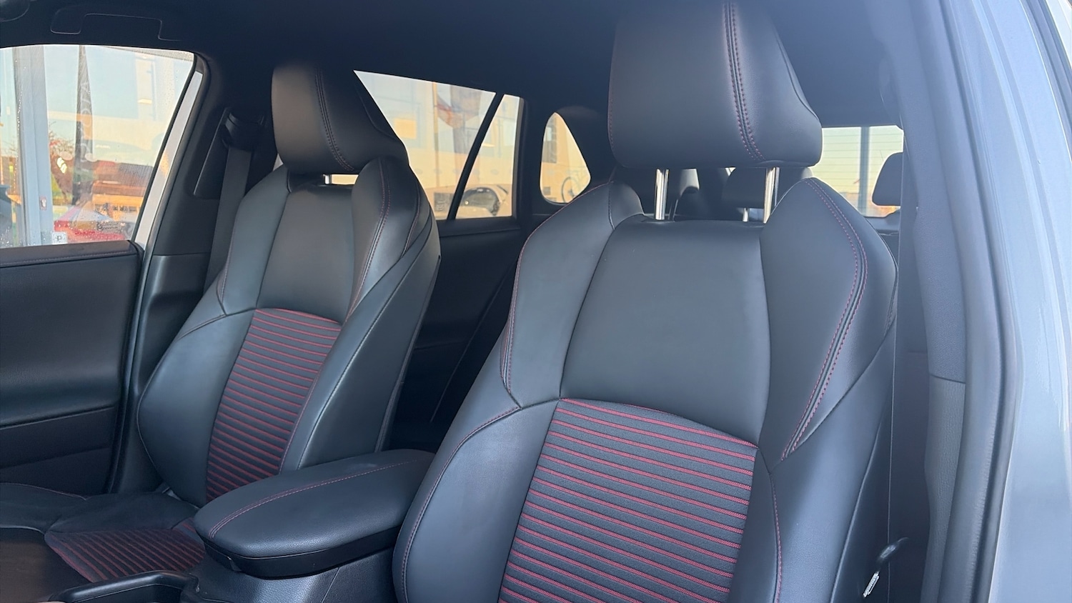 Used Toyota RAV4 2021 for sale - 76779219: Photo 23