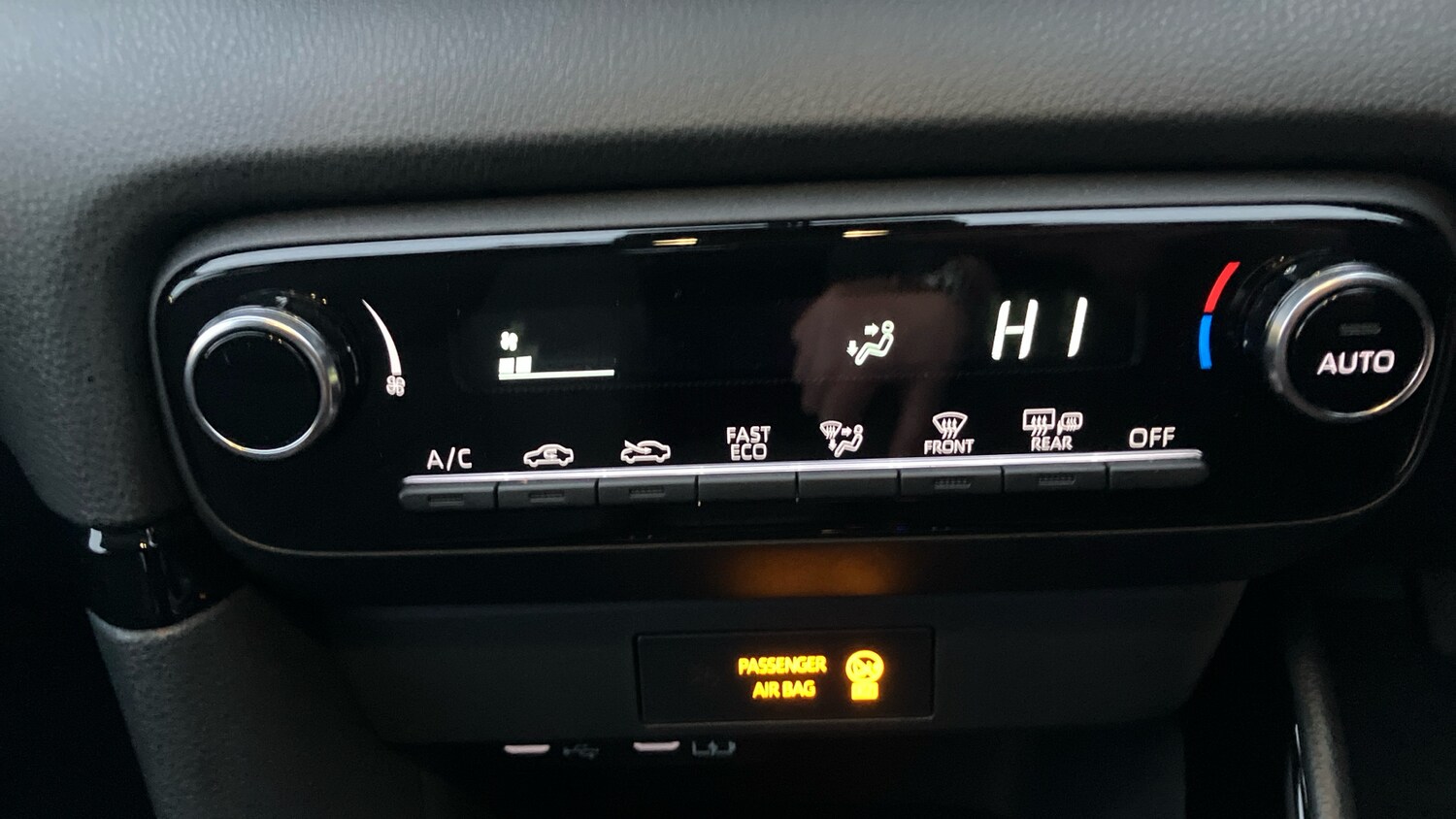 Used Toyota Yaris 2024 for sale - 78197312: Photo 37