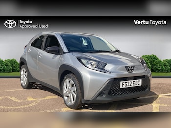 2022 (22) - 1.0 VVT-i Pure 5dr Petrol Hatchback